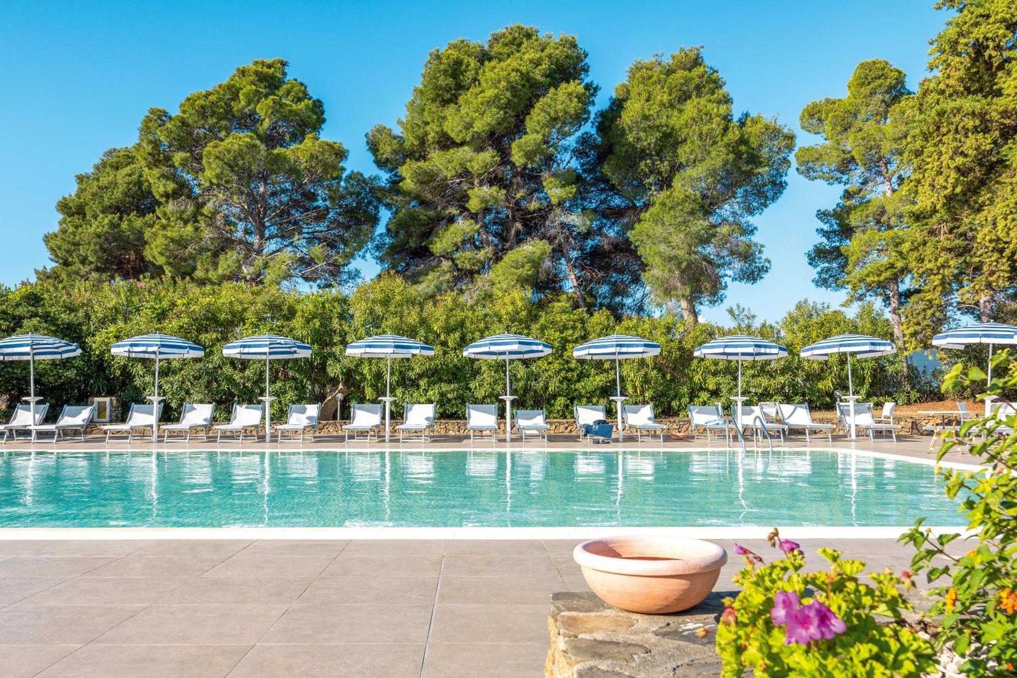 Agrustos Beach Villas Budoni Exterior foto